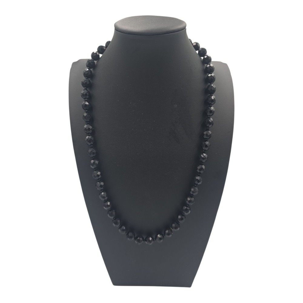 Vinrage 1960s-1970s Beaded Necklace